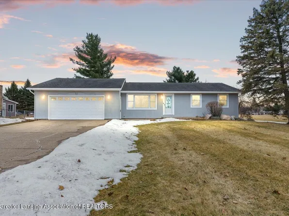 2600 E Clinton Trl, Charlotte, MI 48813
