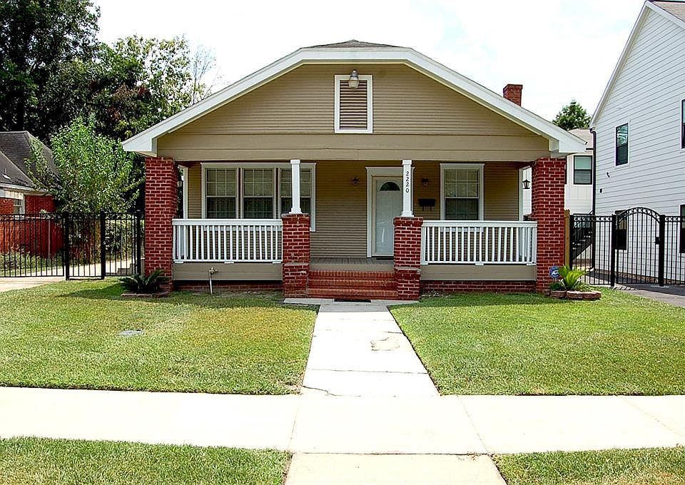 1st image of 2220 Rosewood St