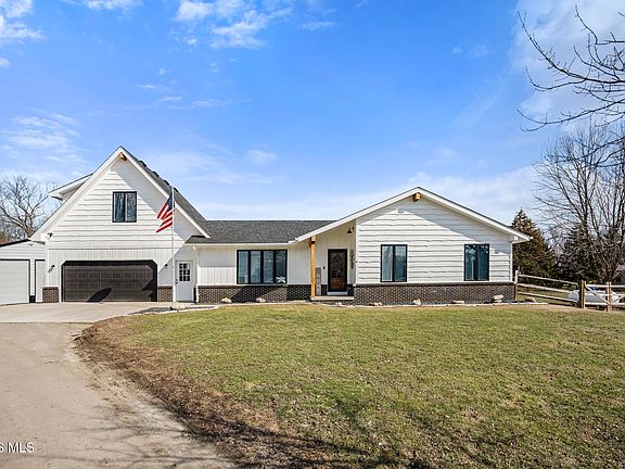 2nd image of 24579 Thompson Rd