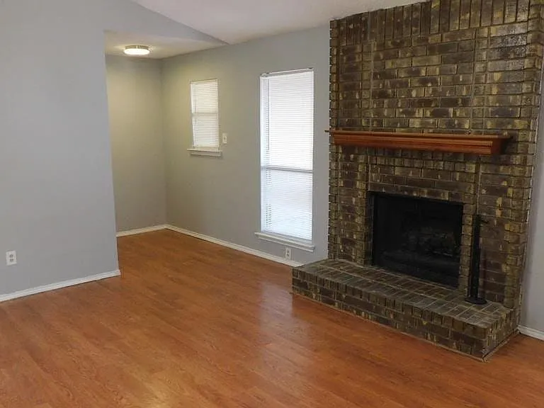 8232 Meadowbrook Dr — Photo 81