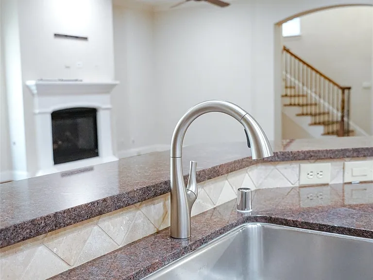 5124 Miller Ave — Photo 38