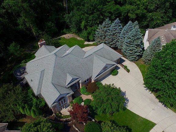 4th image of 2451 Eastwinde Ct NW