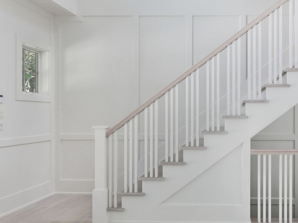 2nd image of 15 Surrey Ct