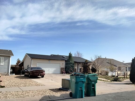 3rd image of 2911 Ptarmigan Dr