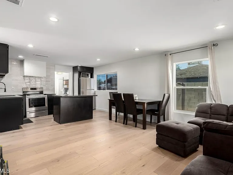 26 N Parsell — Photo 3