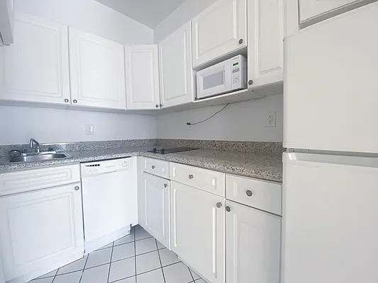 Rented by Mercer Real Estate | media 5