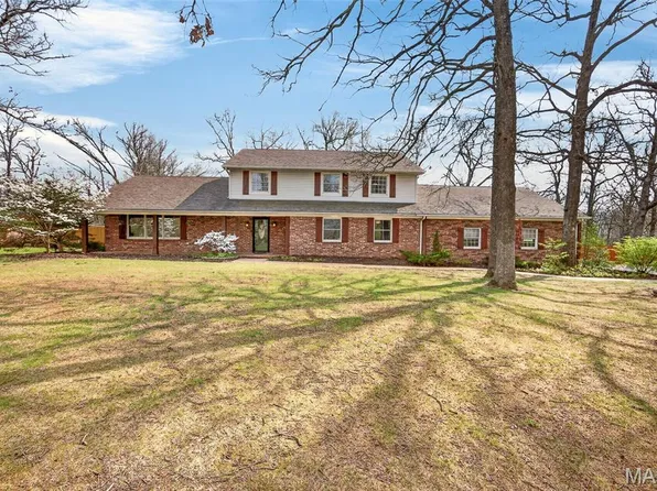 20200 NW Oakwood Dr, Lebanon, MO 65536