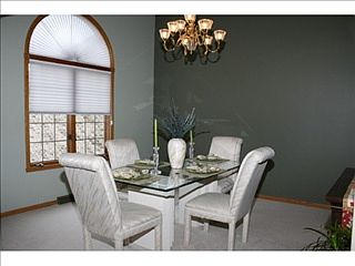 3rd image of 1118 Brook Hill Close