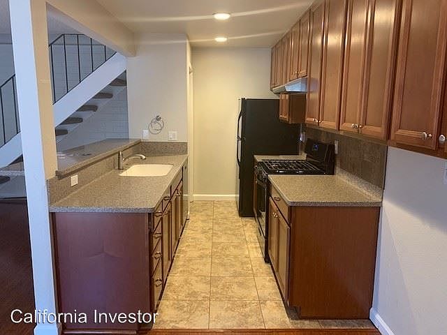 1st image of 3773 Park Dr APT 2