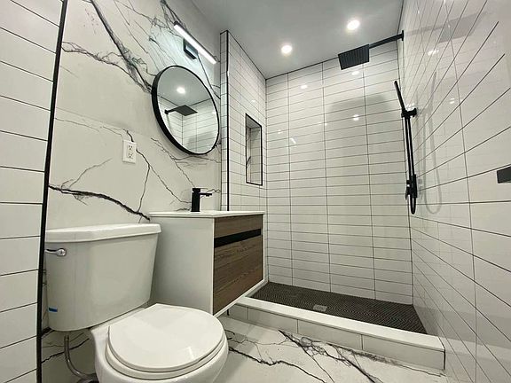5th image of 265 Woodbine St #2