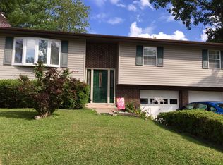107 Summit Park Cir, Elkview, WV 25071