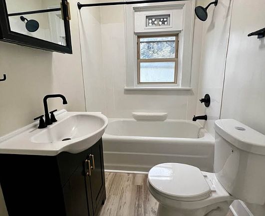 5th image of 1946 E Main St APT 17