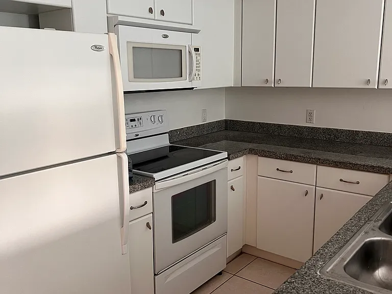 2740 SW 28th Ter #206 — Photo 3