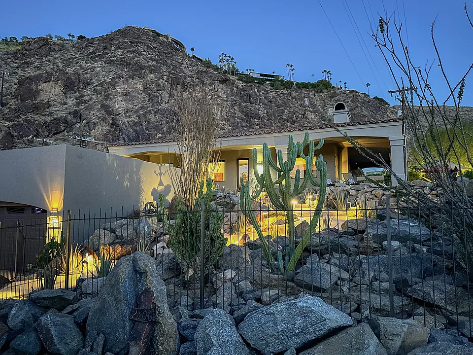 2800 Cholla Pl