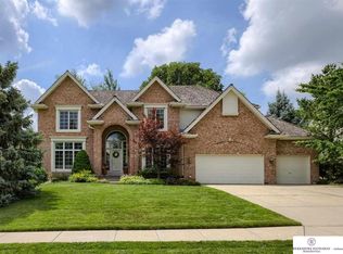 16619 Jones St, Omaha, NE 68118