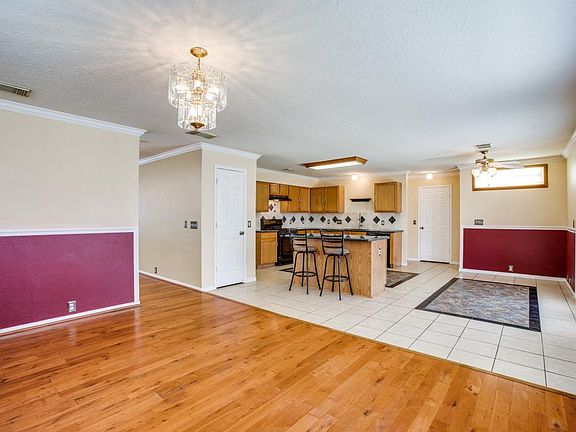 4th image of 13415 Venice Villa Ln