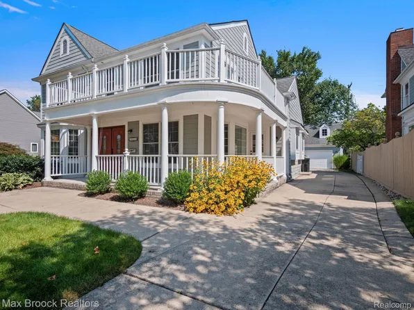 1323 Washington Blvd, Birmingham, MI 48009