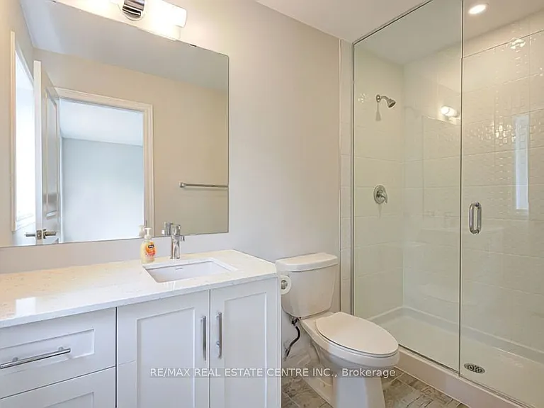 100 Hollywood Ct #49 — Photo 23