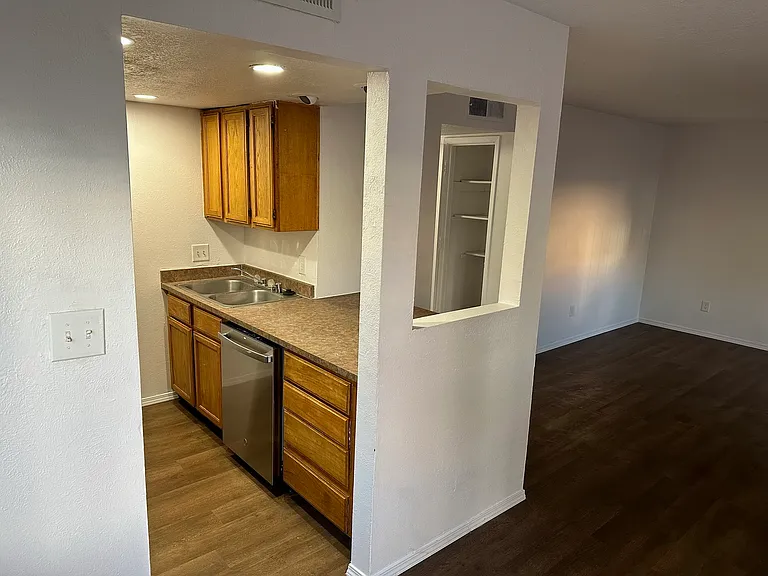 2819Vail7A_9-2023_Interior07_10032023