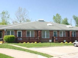 1001 Forest Hills Ln, Leavenworth, KS 66048