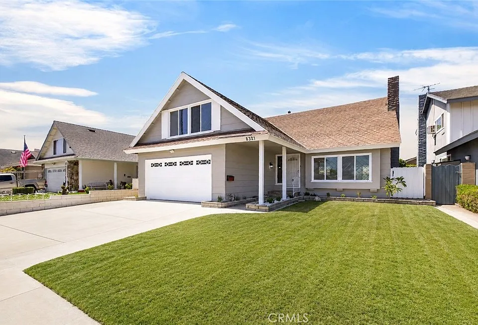 8321 Santa Margarita Ln