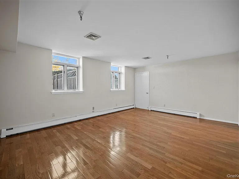 520 Ashford Ave #5 — Photo 28
