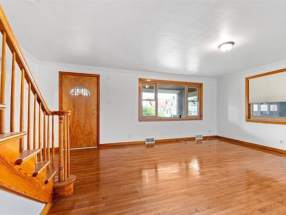 5th image of 1425 Jones St