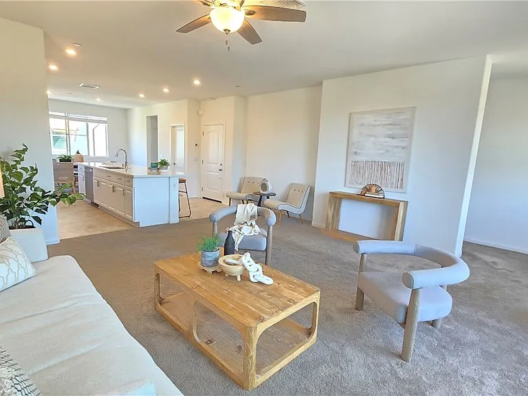 1813 Mesquite Way — Photo 22