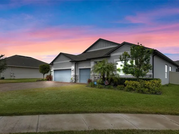 729 Calabria Way, Howey In The Hills, FL 34737