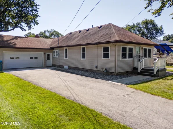 4325 Weckerly Rd, Monclova, OH 43542