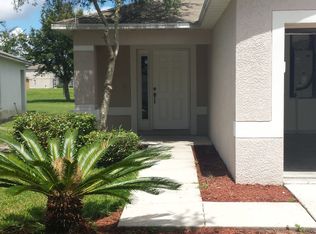 18180 Canal Pointe St, Tampa, FL 33647