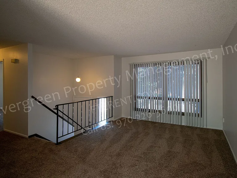 2401 W Stuart St — Photo 5