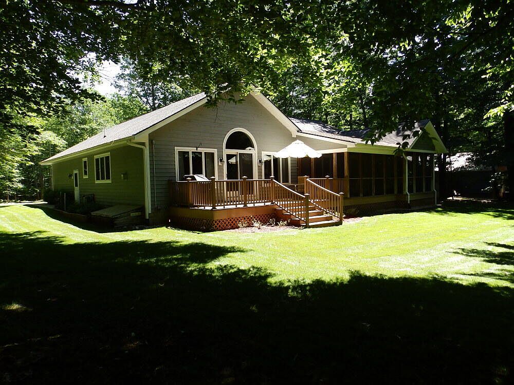 867 Michaywe Dr, Gaylord, MI 49735 Zillow