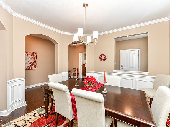 4th image of 5015 Cordia Ct