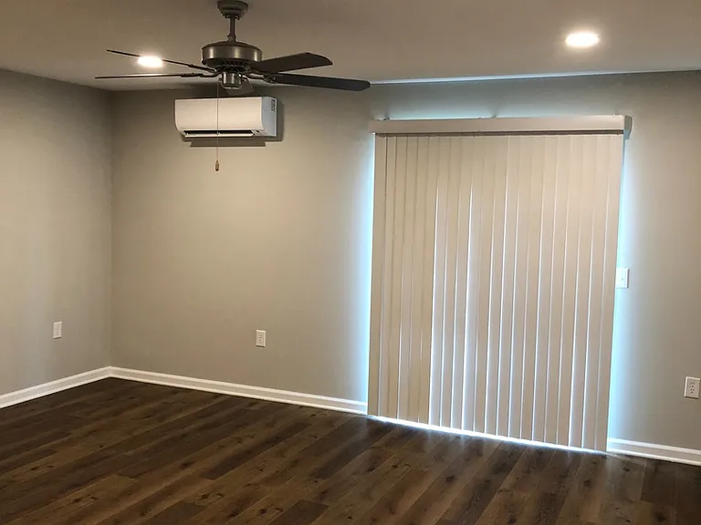 Park Place Apartments — Photo 21