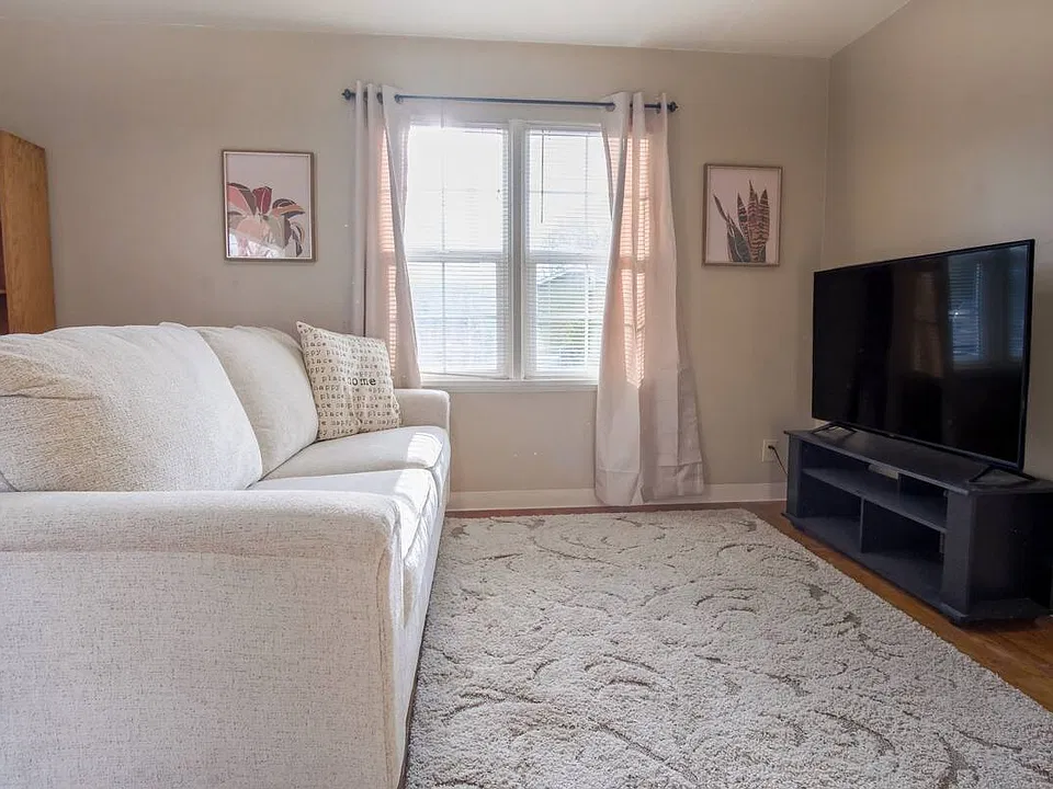 1650 Oakley Ave #4