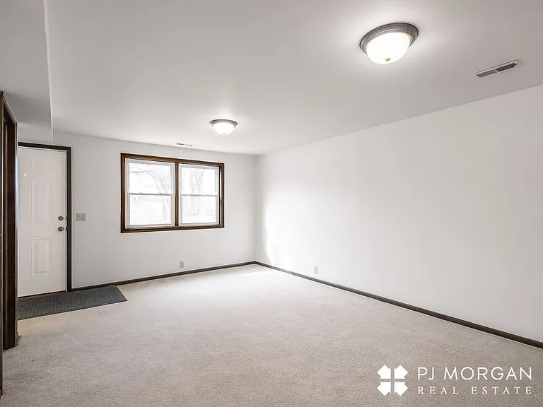 1312 S 118th St — Photo 13