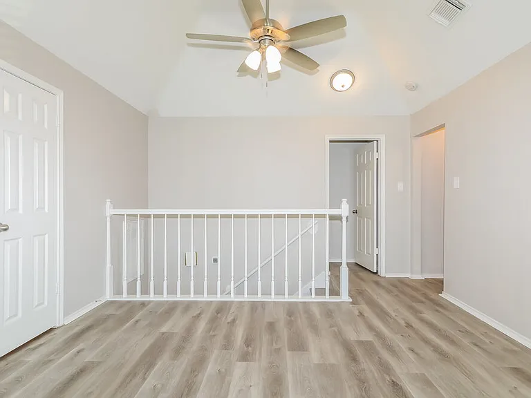 17003 Spruce Run Dr — Photo 12