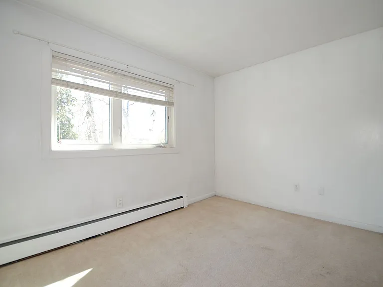 1506 3rd Ave — Photo 14