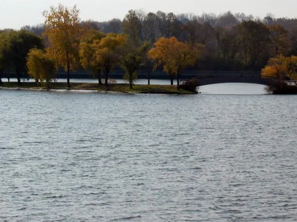 1731 Cliffs Lndg #202F, Ypsilanti, MI 48198