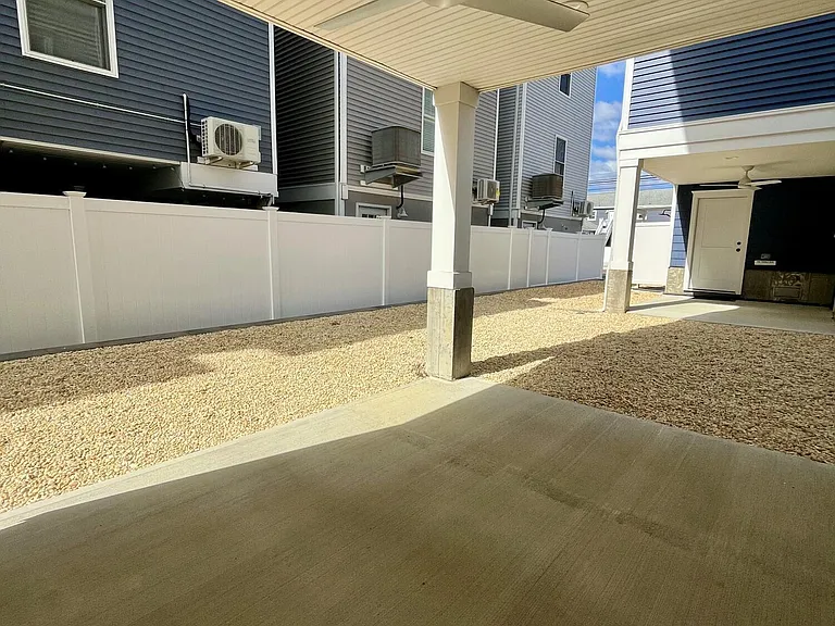 127 Dewey Dr — Photo 30