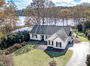 575 Harbour Shores Dr, Jackson, GA 30233