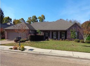 130 Navajo Cir, Clinton, MS 39056