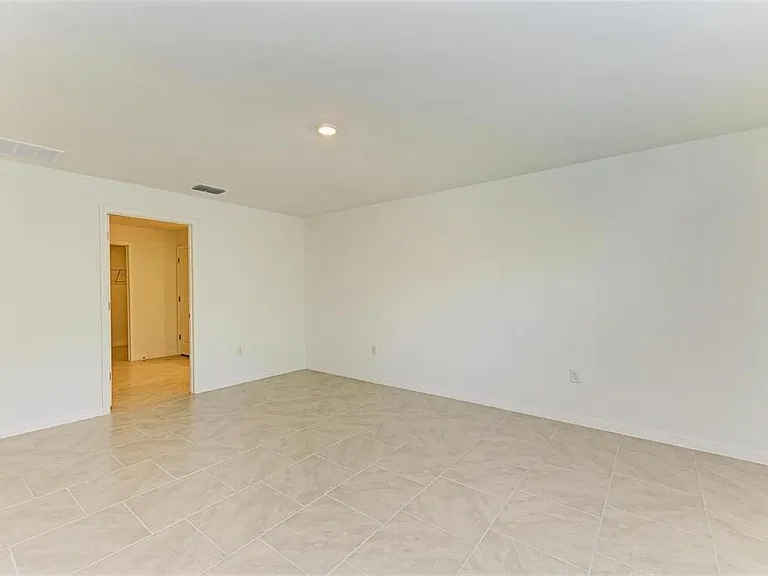 1207 Sheehan Blvd — Photo 11