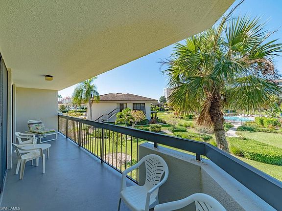2nd image of 693 Seaview Ct APT A201
