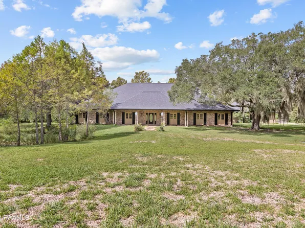 6860 Cemetery Hwy, Saint Martinville, LA 70582