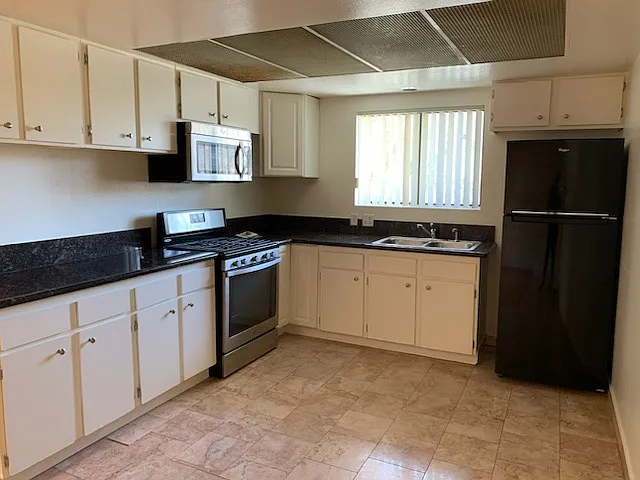 Paramount Apartments, LLC