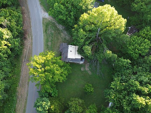 2nd image of 80 Pine Ln
