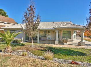 12926 Cedarbrook Ln, Victorville, CA 92395