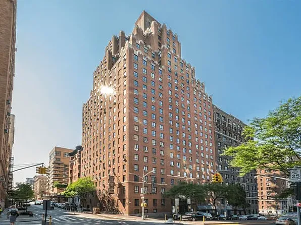752 W End Ave, New York, NY